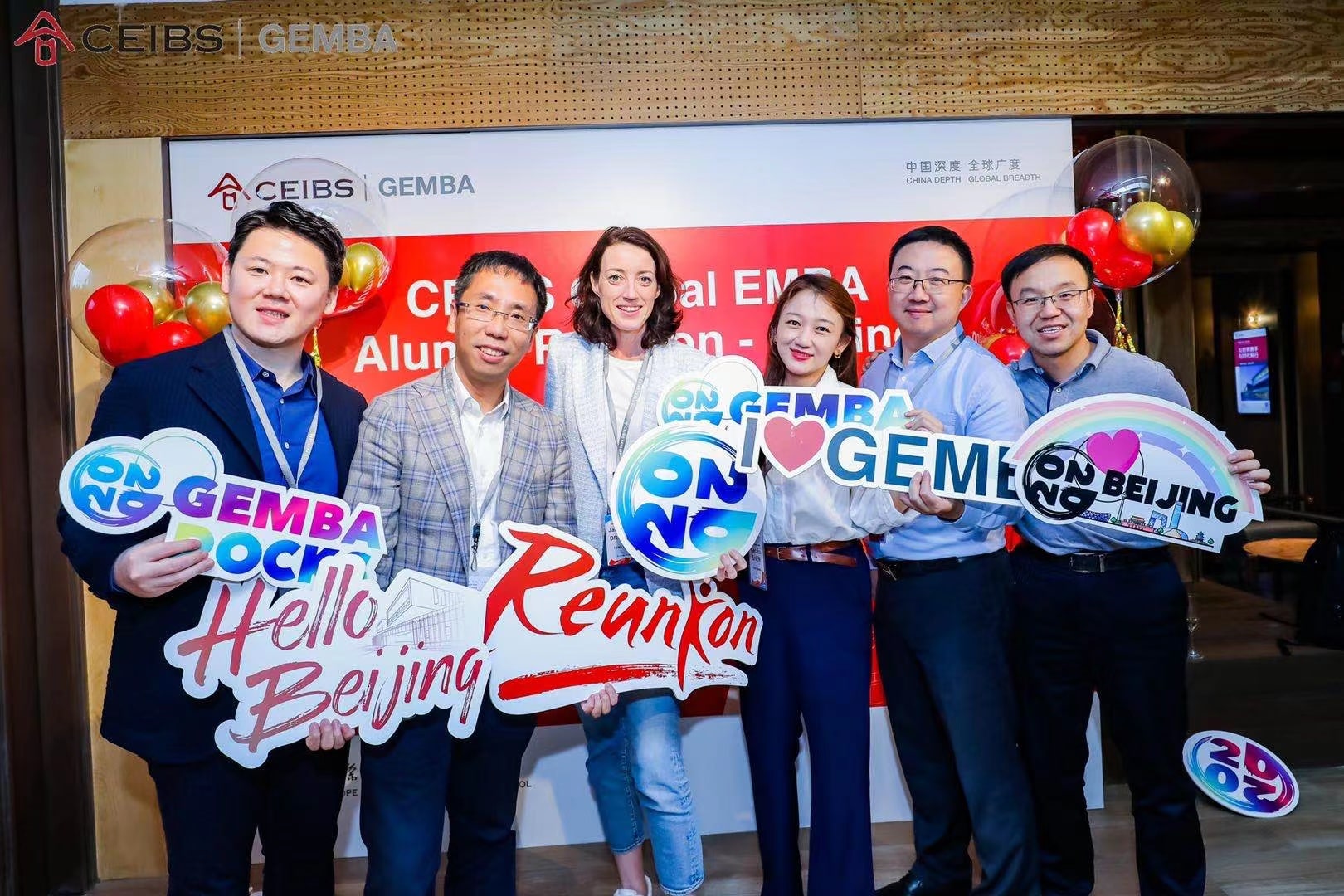洋書〉CEIBS 中欧国際工商学院の伝説 中国の世界的ビジネススクール